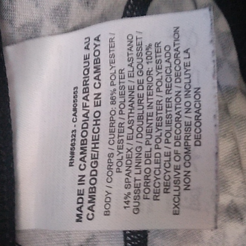 NIKE DRI-FIT NIKE RUNNING WOMENS ATHLETIC CAPRI LEGGINGS - Picture 9 of 17